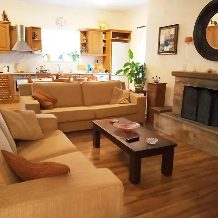 Serene - A Homey Retreat In Villa