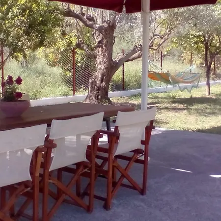 Serene - A Homey Retreat In